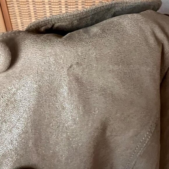 Bernardo tan genuine leather peacoat with gold metallic shimmer - Picture 7 of 8